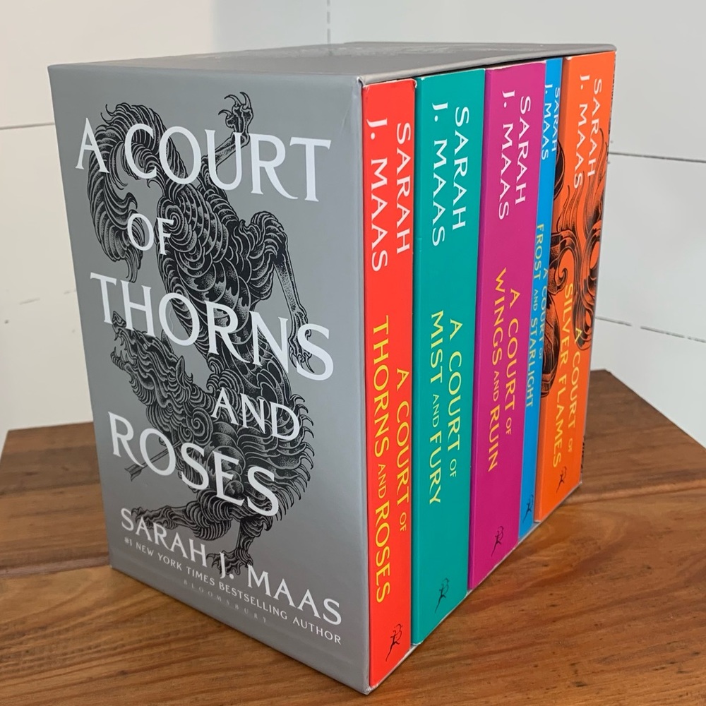 A Court of Thorns and Roses by Sarah j Maas Box Set